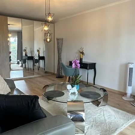 A 2 Pieces, Grande Terrasse, Vue Parc Au Calme Apartment Cannes